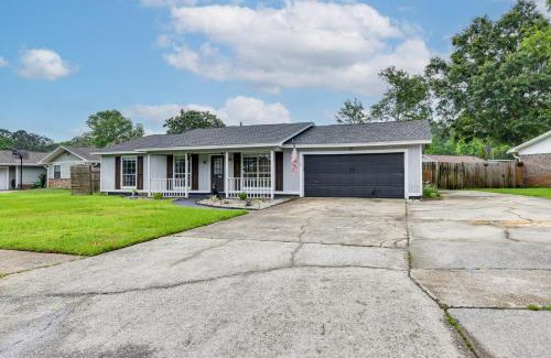 Wright Casa | Fort Walton Beach Home with Grill 4 Mi to Beach!