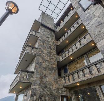 Nuwara Eliya Hotel | Fort WindShire