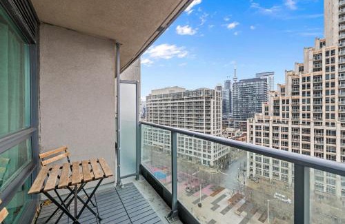 Bathurst Quay Apartamento | Fort York Escape For Families w Free Parking