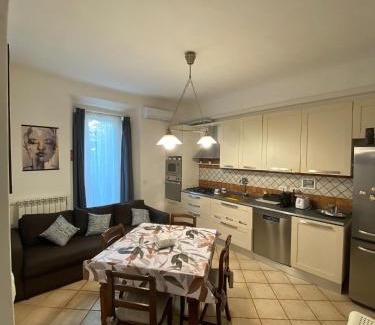 Careggi Rifredi Apartamento | Fortezza garden apartment