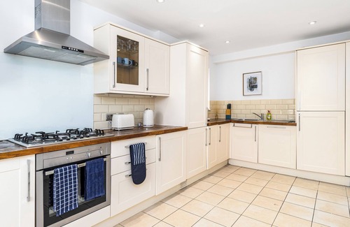 Staple Hill Casa | Fortified 4 bedroom Holly Lodge