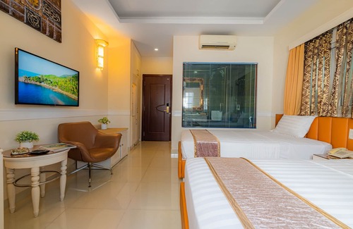 District 5 Hotel | Fortune 1127 Central Hotel