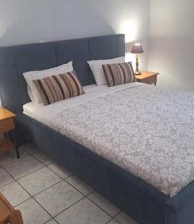 Paralia Agias Fotinis Apartamento | Fotini Apartments