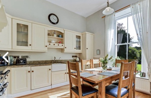 Londonderry Casa | Fountain Hill Manor House