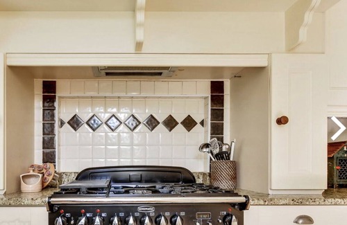 Londonderry Casa | Fountain Hill Manor House