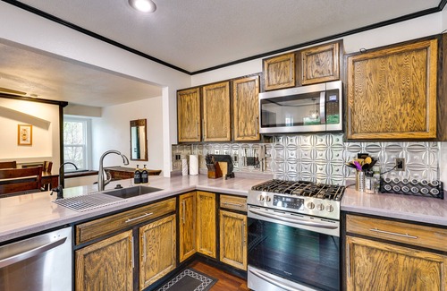 Fountain Casa | Fountain Retreat w/ Private Hot Tub & Fire Pit