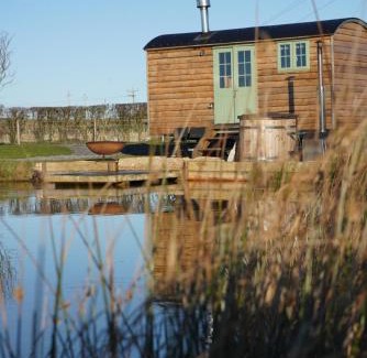 Donaghadee Otro | Four Acres Farm Shepherds Huts