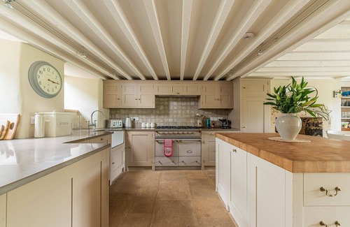 Burford Cabaña | Four bed Cotswold holiday cottage - Greenview Cottage