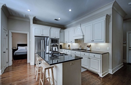 Tougaloo Casa | Four Bed Home Getaway with Media Room