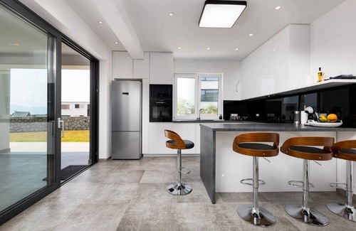 Zidarici Apartamento | Apartamento de cuatro habitaciones con una terraza Vantacici, Krk (A-21738-a)