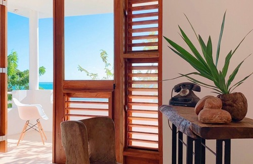 Treasure Beach Villa | Haven ecoluxe de cuatro dormitorios en Treasure Beach con piscina
