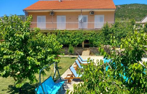 Sibenik Casa | Four-Bedroom Holiday Home In Slivno
