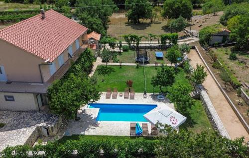 Sibenik Casa | Four-Bedroom Holiday Home In Slivno