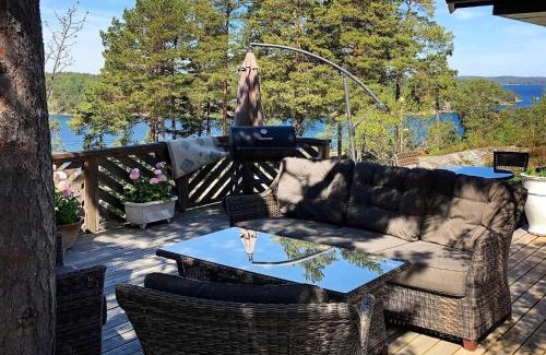 Dalaro Casa | Four-Bedroom Holiday home in Dalarö