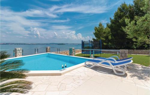 Kraj Casa | Four-Bedroom Holiday Home In Tkon