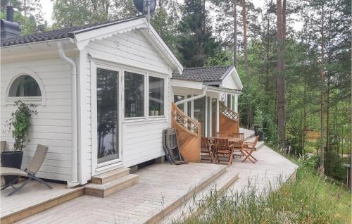 Bodafors Casa | Four-Bedroom Holiday Home In Bodafors
