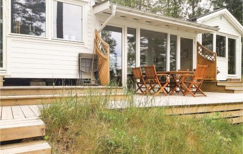 Bodafors Casa | Four-Bedroom Holiday Home In Bodafors