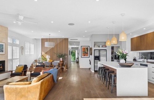 Freshwater Casa | Four bedroom home in the heart of Freshwater!