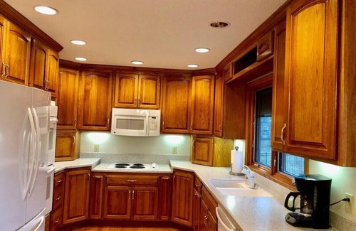 Sioux Falls Casa | Four Bedroom Home with Great Surroundings