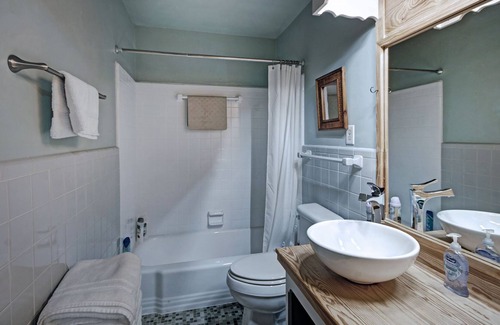 Jackson Casa | Four Bedroom House Retreat in the Heart of Jackson