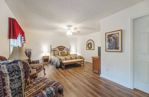 Grand Rivers Condominio | Four Bedroom Hurst Haven Condo