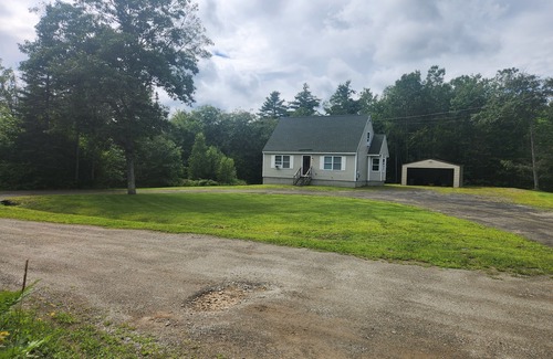 Northport Casa | Four Bedroom Plus Bonus Room Cape in Quiet setting