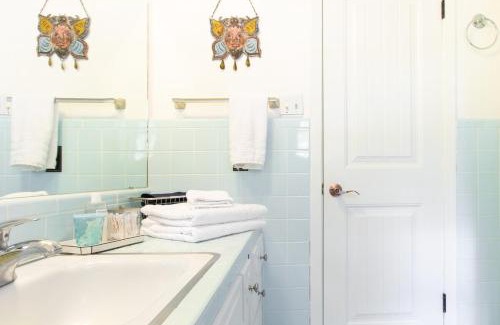 Driftwood Casa | Four Bedroom Ranch Retreat with a Stunning Pool