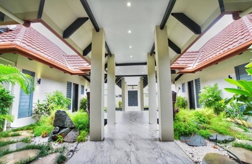 Nadi Villa | Four Bedroom Riverfront Villa 79/4