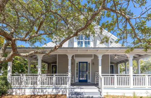 Seaside Casa | Four by the Shore