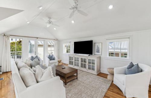 Seaside Casa | Four by the Shore