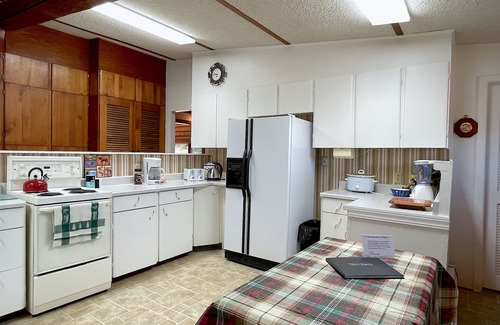 Cody Casa | Four C Guest Ranch, surrounded by mountains & located on a working cattle ranch/South Fork Valley!