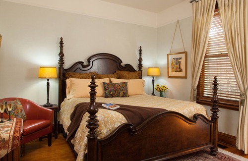 South Capitol Cama Y Desayuno | Four Kachinas Bed & Breakfast Inn