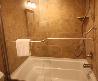 Crown Casa | Four O'clock Lodge B05