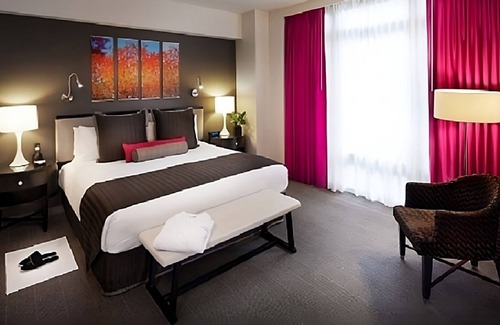 Rose Hill Hotel | Four Pet-friendly Units with Balcony, Onsite Parking, Pool, Walk to Union Square