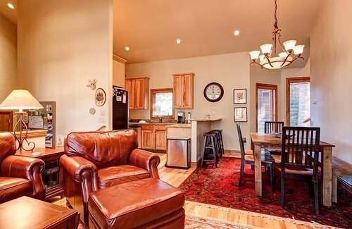 Peak 8 Casa | Four Pines Retreat