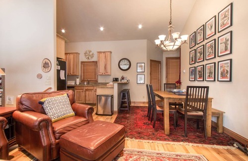 Peak 8 Casa | Four Pines Retreat