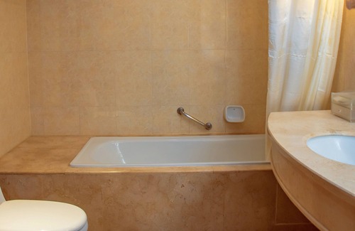 Jeifangbei Central Business District Hotel | Yangtze Island Chongqing