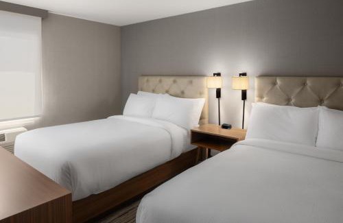 Lower Queen Anne Hotel | Four Points by Sheraton Downtown Seattle Center