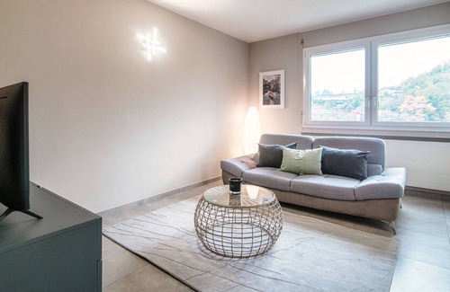 Paradiso Apartamento | Four-room apartment next to LUdeS (Pazzallo 10)