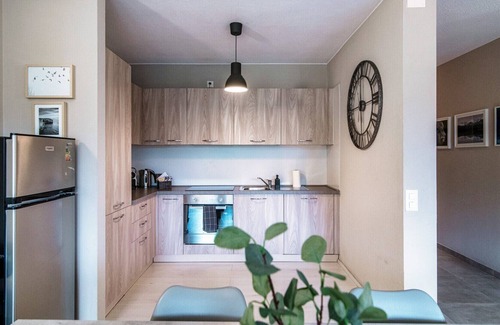 Paradiso Apartamento | Four-room apartment next to LUdeS (Pazzallo 10)