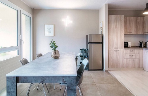 Paradiso Apartamento | Four-room apartment next to LUdeS (Pazzallo 10)