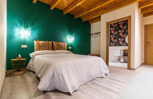 Lugo Hostal | Four Rooms Hostel