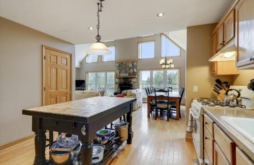 Waterbury Center Casa | Four Seasons Chalet