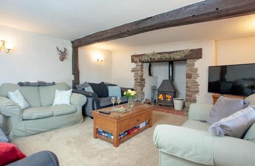Torrington Casa | Four Seasons Cottage