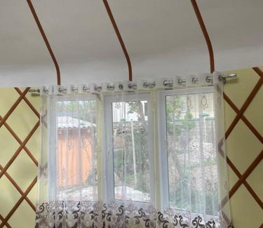 Karakol Casa | Four Seasons Guest House