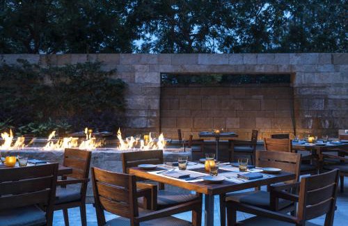 Palo Alto Hotel | Four Seasons Hotel Silicon Valley at East Palo Alto