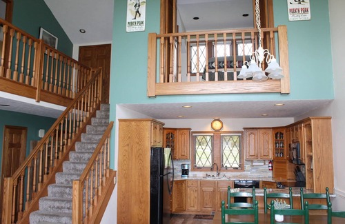 Clymer Casa | Four Seasons Lodge - Ski In/Out - 5 Bdr. - Closest to Lift !
