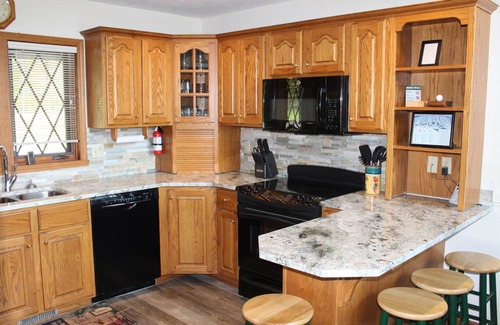 Clymer Casa | Four Seasons Lodge - Ski In/Out - 5 Bdr. - Closest to Lift !