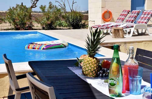 Hal Far Villa | Casa rural de cuatro vientos