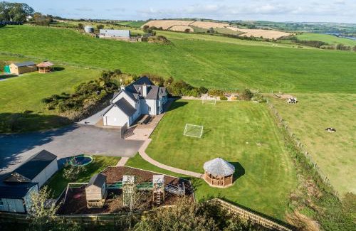 Kinsale Casa | Four Winds,Kinsale Town,Exquisite holiday homes,sleeps 26